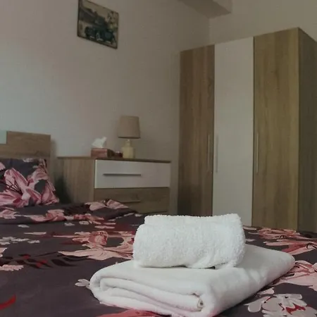 Apartment Milan's